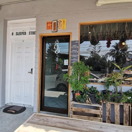 8 Sleeper Street Guesthouse Krabi town Εξωτερικό φωτογραφία