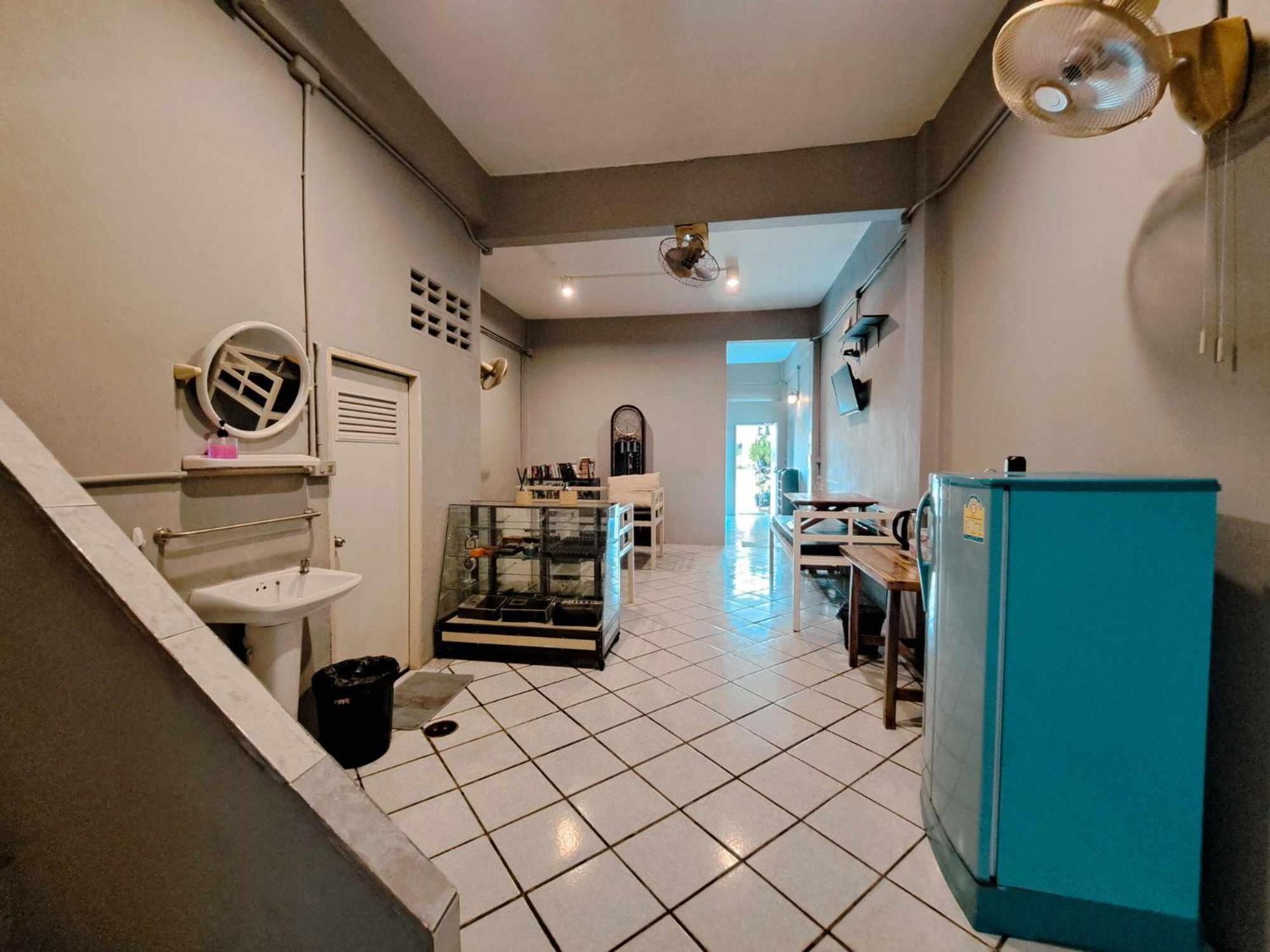 8 Sleeper Street Guesthouse Krabi town Εξωτερικό φωτογραφία