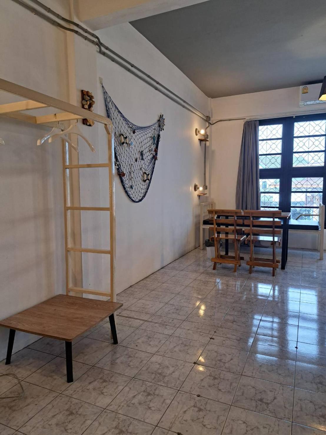 8 Sleeper Street Guesthouse Krabi town Εξωτερικό φωτογραφία