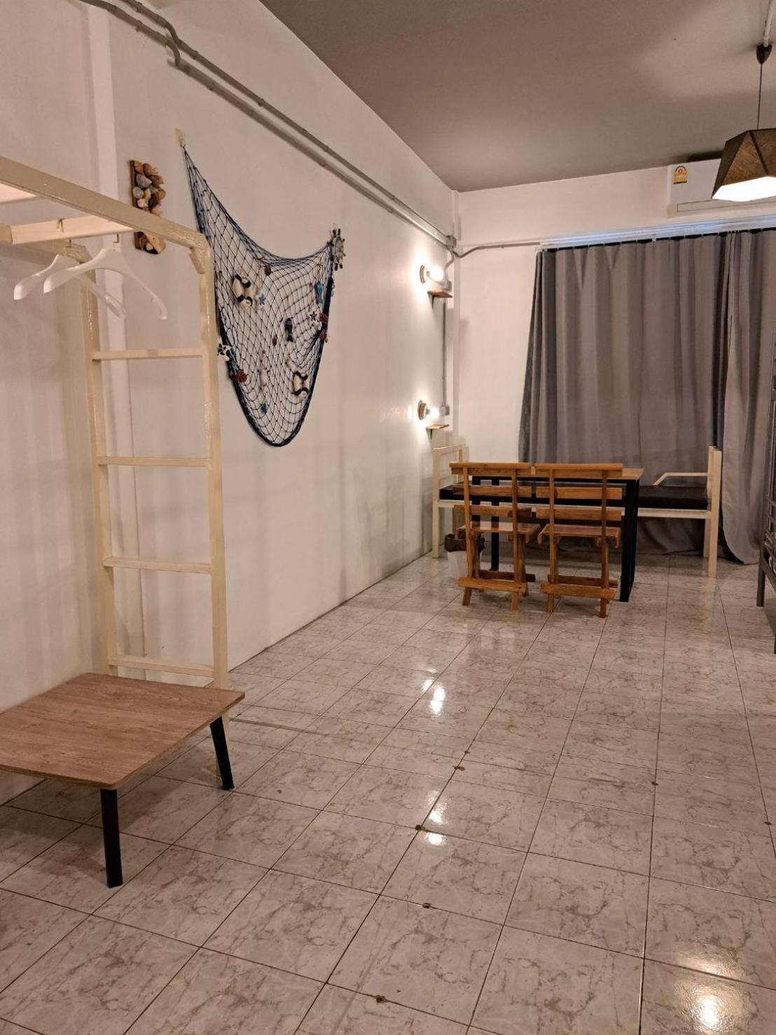 8 Sleeper Street Guesthouse Krabi town Εξωτερικό φωτογραφία