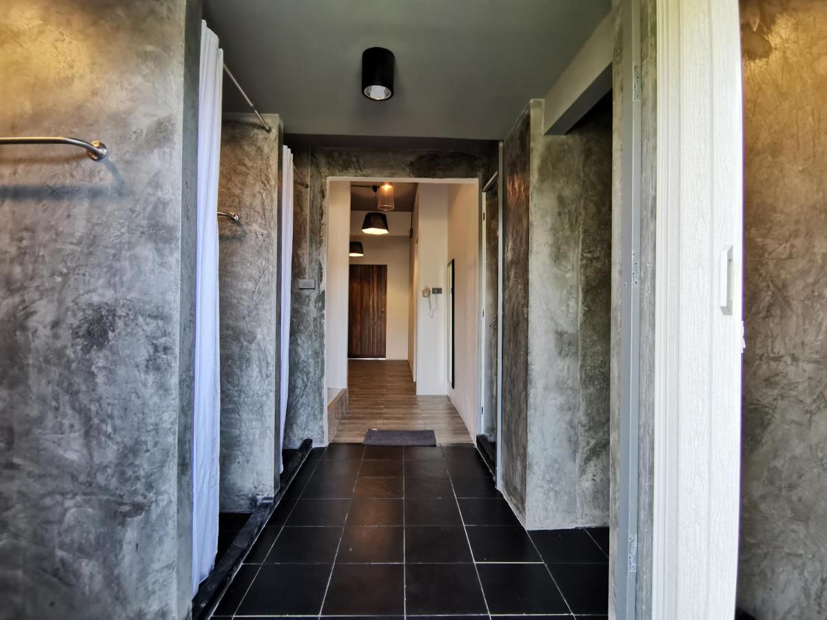 8 Sleeper Street Guesthouse Krabi town Εξωτερικό φωτογραφία