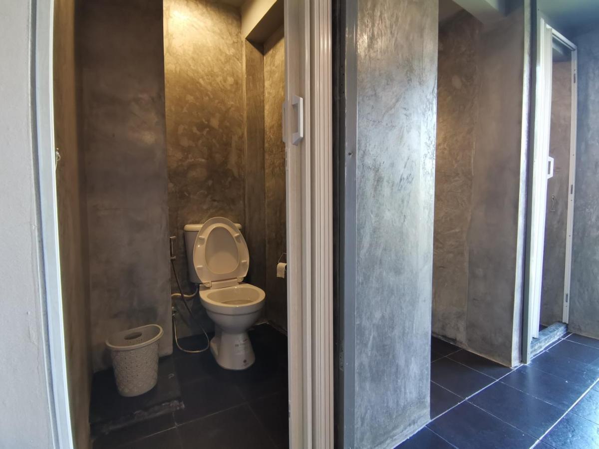 8 Sleeper Street Guesthouse Krabi town Εξωτερικό φωτογραφία